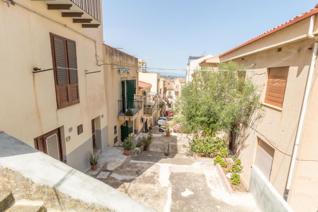 Domus Aurea Borgo House Lägenhet Cefalù Exteriör bild
